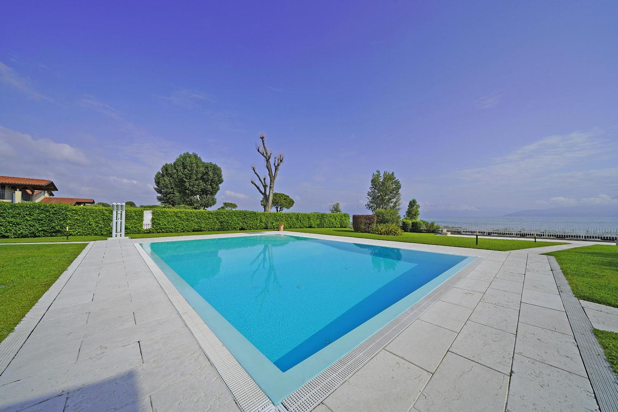 Il Porticciolo P1-12 By Wonderful Italy Lägenhet Sirmione Exteriör bild
