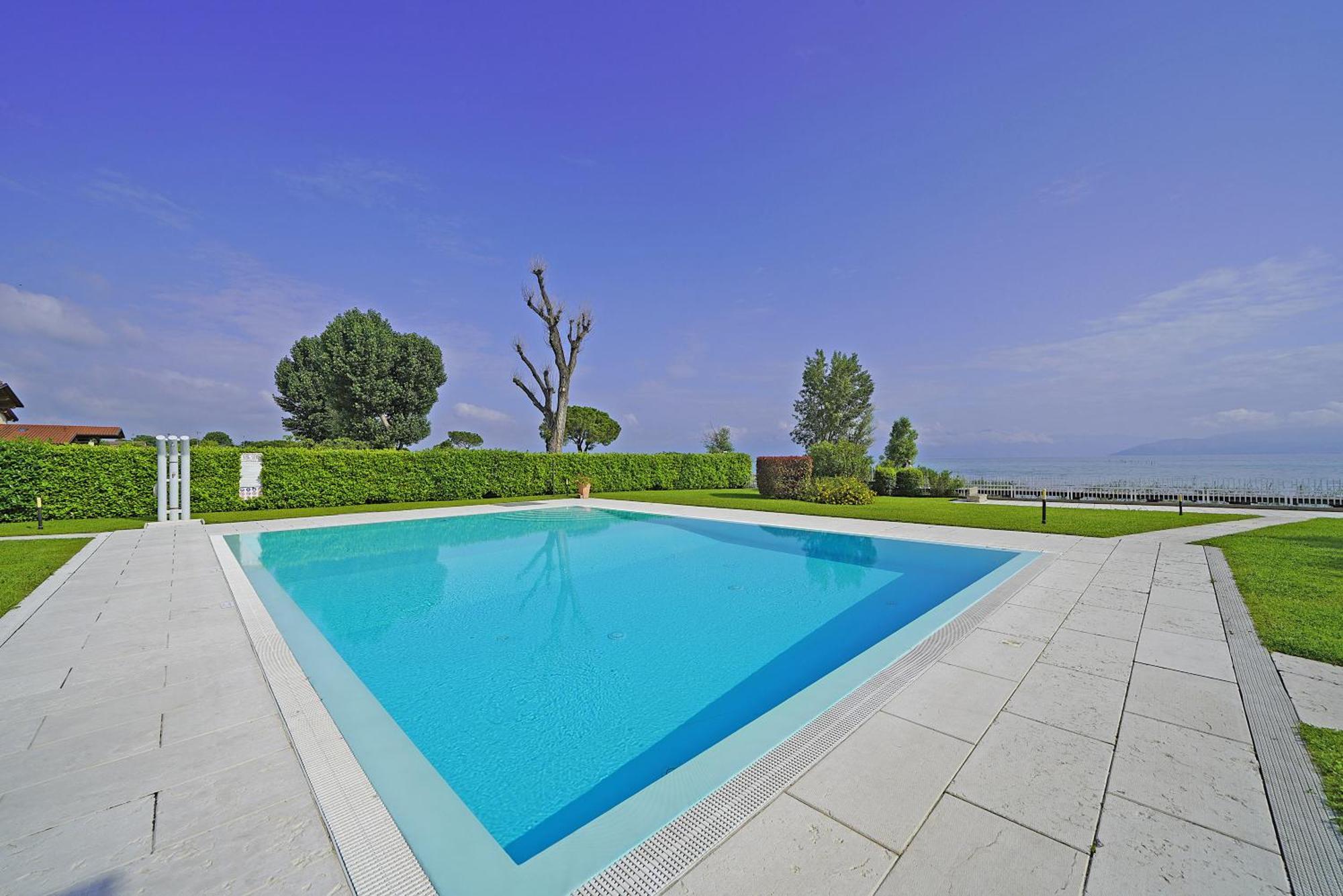 Il Porticciolo P1-12 By Wonderful Italy Lägenhet Sirmione Exteriör bild