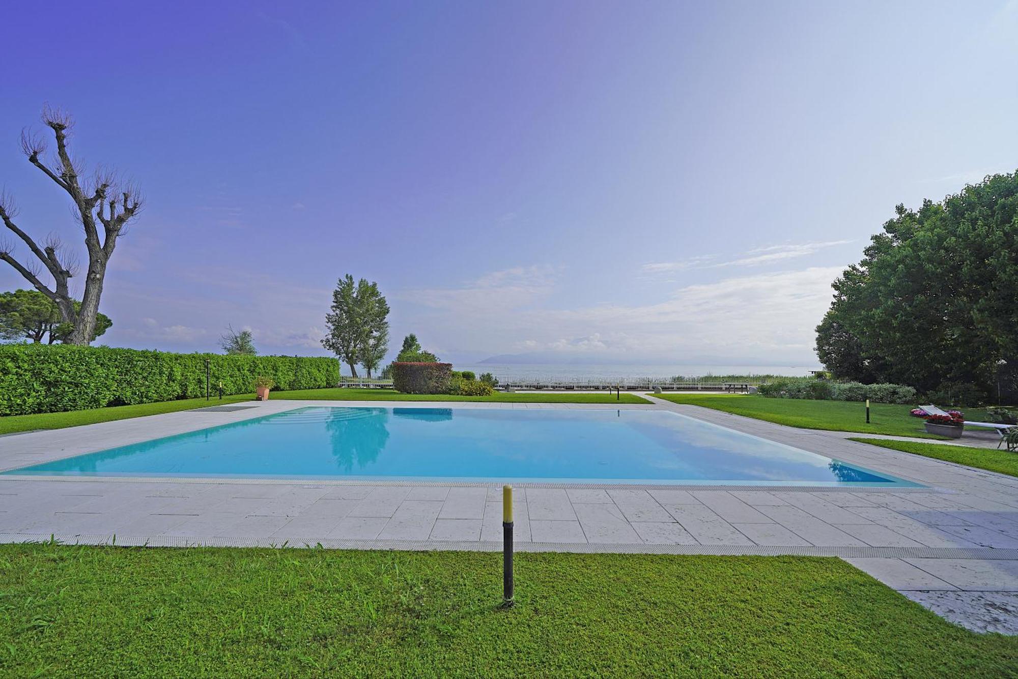 Il Porticciolo P1-12 By Wonderful Italy Lägenhet Sirmione Exteriör bild