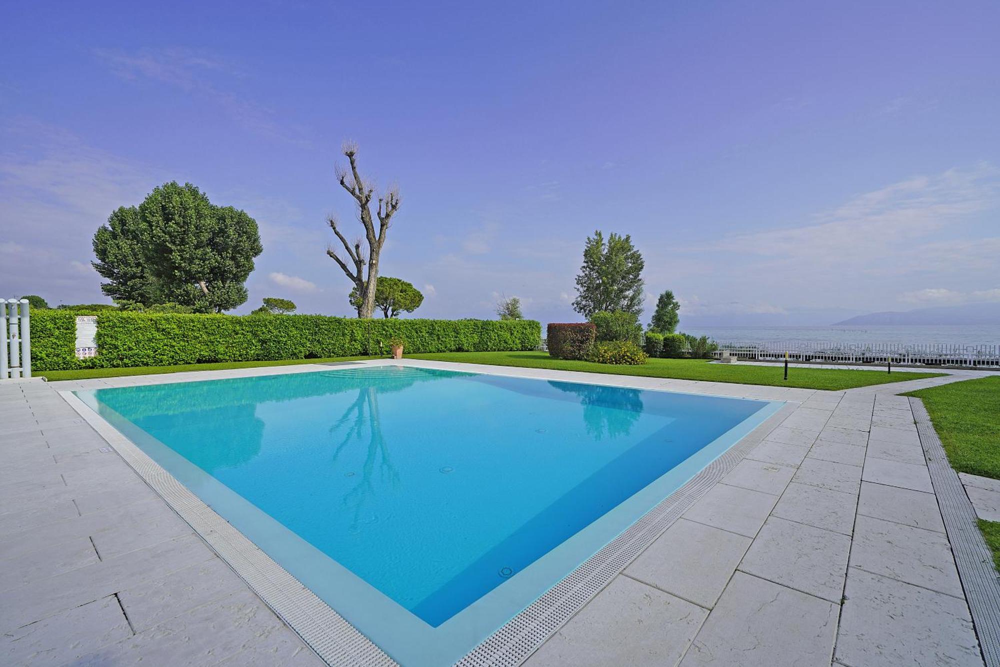 Il Porticciolo P1-12 By Wonderful Italy Lägenhet Sirmione Exteriör bild